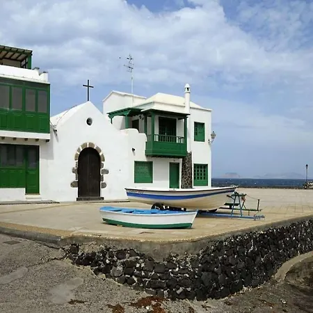 La Caleta Sleeps 6 Wifi וילה *