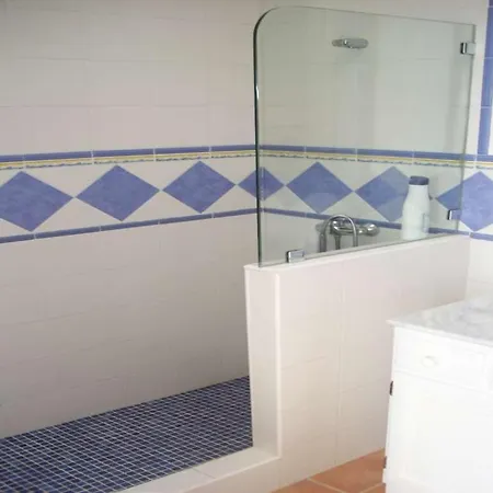 La Caleta Sleeps 6 Wifi Villa *