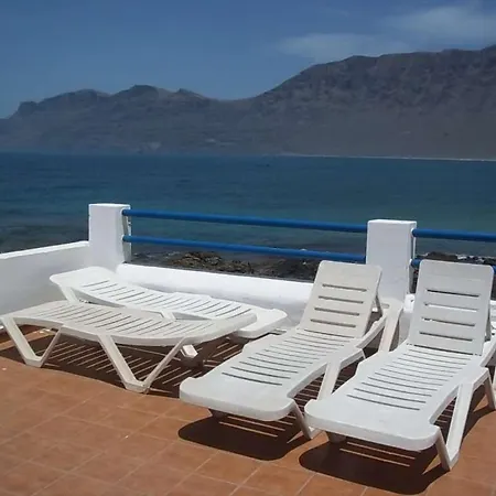 La Caleta Sleeps 6 Wifi Villa *